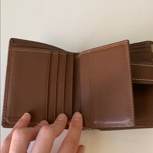 👝Mini Authentic Coach Monogrammed Wallet👝 - Picture 5 of 8